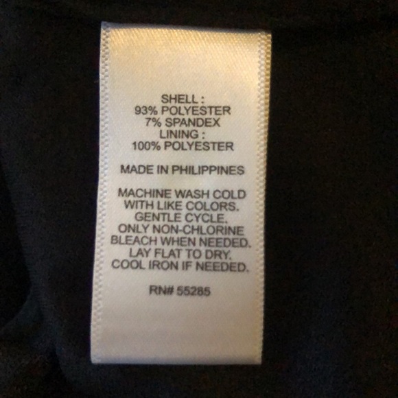 Express Black Cropped Top Zip Up Back Size XS New - Picture 4 of 6